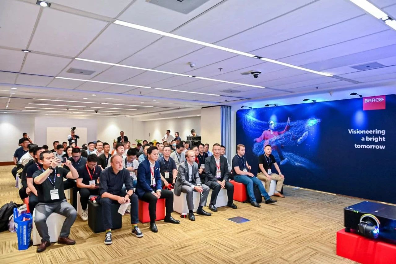 轻量来袭 | 巴可G50新品发布会 轻量来袭 | 巴可G50新品发布会